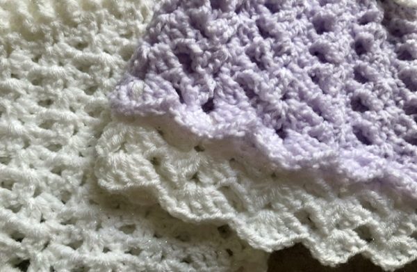 Handmade crocheted baby dress and accessories - Image 6